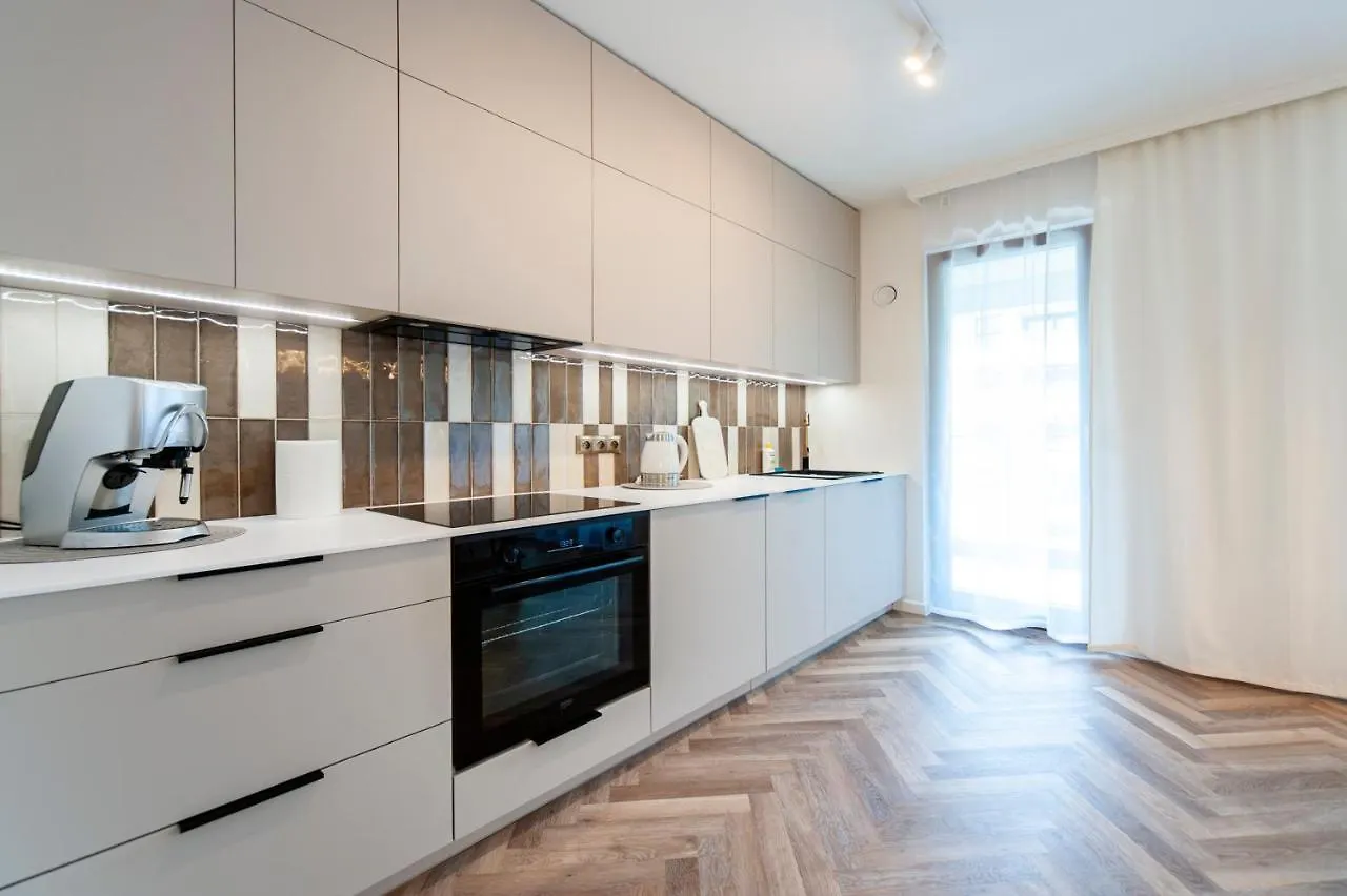 Apartment Very Berry - Bukowska 18C - Apartament With Balcony And Garage - Check In 24H Posen